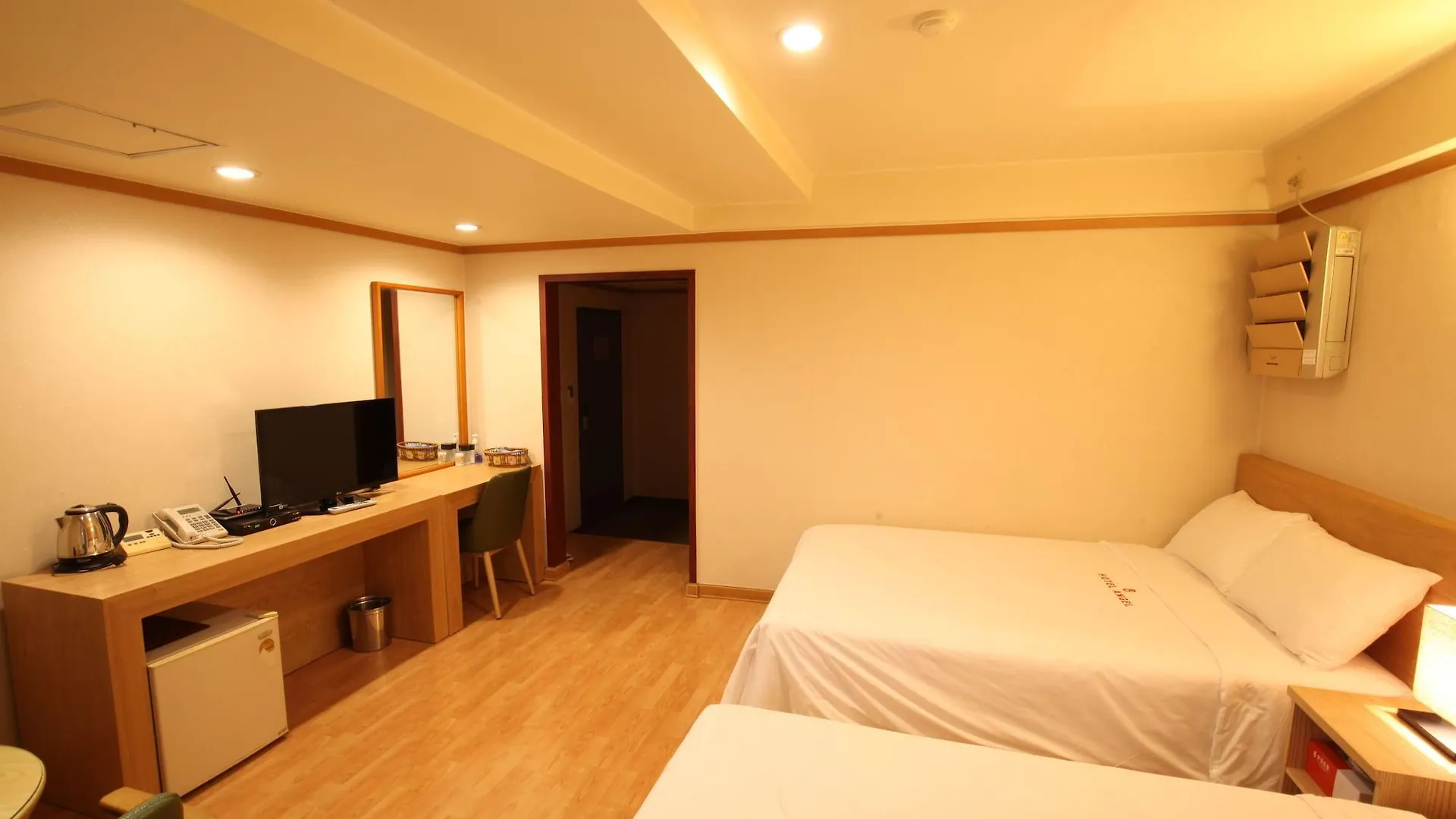 Angel Hotel Busan 3*,