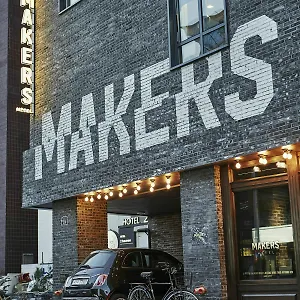 Hotel Jongro Makers X Pretty **